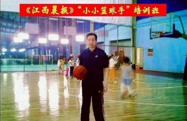资深篮球教练 洪涛_10