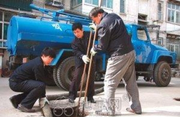 华赢大型车辆高压清洗市政工业区的各种污水管道_3